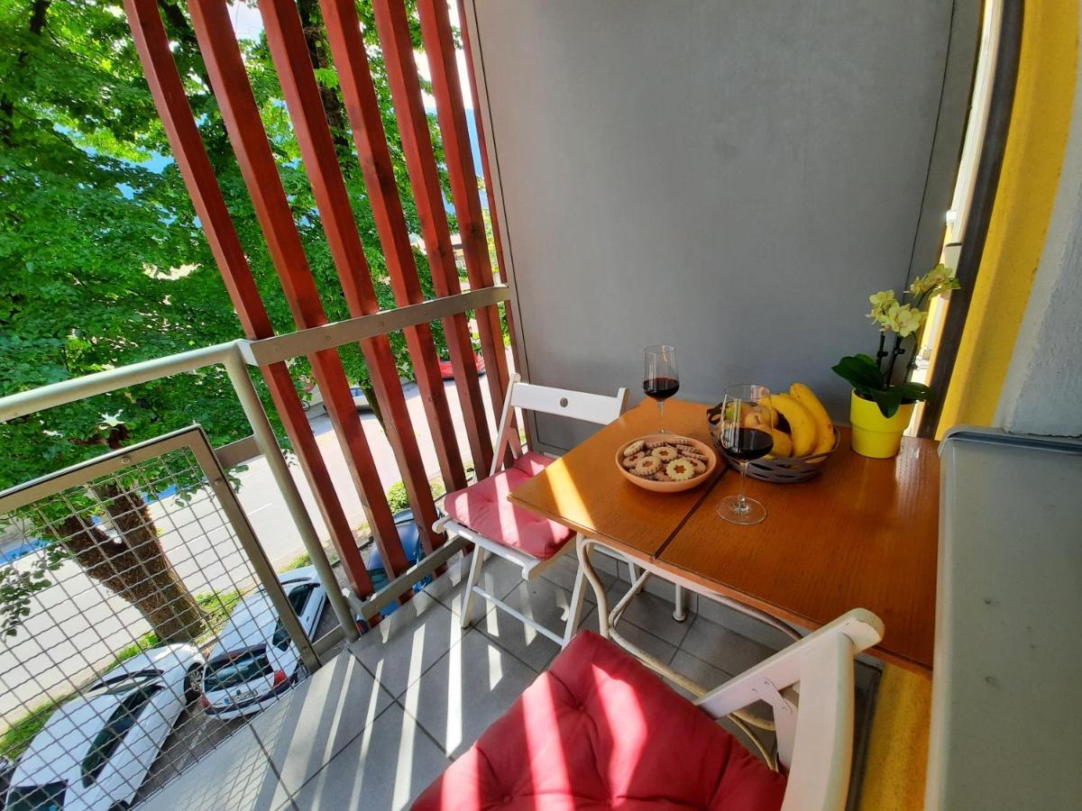 Apartment Honey Bee With Sauna Kobarid Exteriör bild